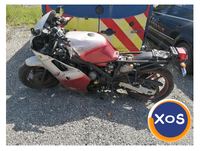 Dacia Logan si motocicleta Yamaha FZ 750 pentru piese - 3