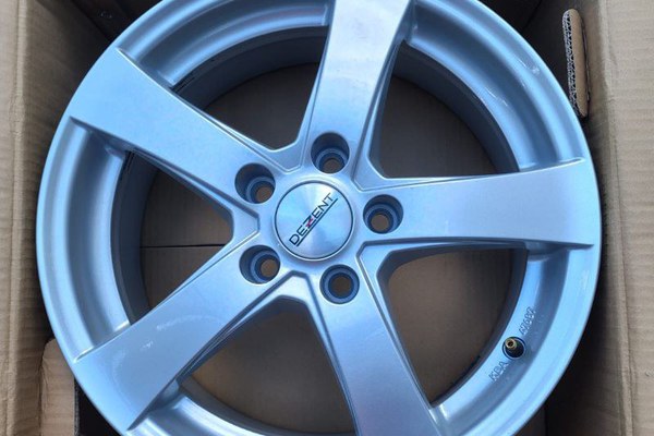 Jante aliaj 16 zoll noi marca Dezent, gama Ford / Peugeot / Volvo
