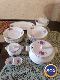 Serviciu de masă din porțelan made in Bulgaria - 23 de piese vintage - 2