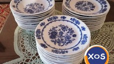 Set farfurii cu ornamente din cobalt, 12 persoane, made in RSR vintage