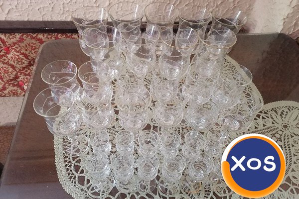 Set 33 de pahare cu picior din sticlă made in RSR vintage