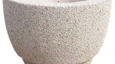 Jardiniere si ghivece din beton si marmura