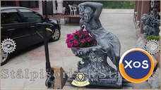 Statuetă jardinieră flori, gri patinat, model J12.