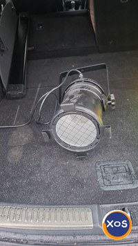 Proiectoare noi PAR-56 SPOT CDM150 SIL. - 1