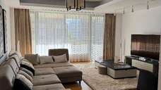 Inchiriez apartament 3 camere Liziera Residances Pipera 158 mp parcare