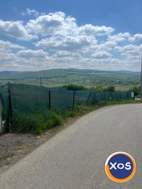 Vând teren Bârnova, autorizație 3 case - 1