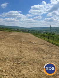 Vând teren Bârnova, autorizație 3 case - 2