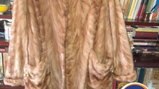 hAINA DIN BLANA DE VULPE