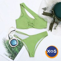 Costum de baie 2 piese cu decupaj si prindere pe un umar verde - 1
