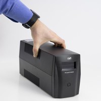 UPS PNI SafePC E650VA, putere 390W, 1.8A, iesire 2 x 230V, ecran LCD acumulator 7.2A inclus, Capacitate: 12V/7Ah, Timp backup: 8 - 5