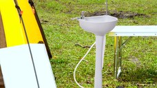 Outsunny Chiuveta Portabila cu 2 roti cu rezervor de apa de 17 litri rezervor dezinfectant pentru maini de 2.5 litri pentru camping in aer libe