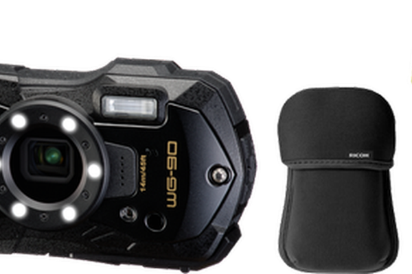 Kit Aparat foto compact Pentax WG-90, 16 MP, 1920x1080@30 FPS, Zoom 5x/7.2x, Auto Focus 9 puncte, Auto tracking, Ecran LCD 2.7inch + Husa neopren si Curea plutitoare (Negru)