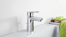 Baterie lavoar Grohe  Bau Edge, marimea S, montare lavoar, crom, furtune flexibile-23328000