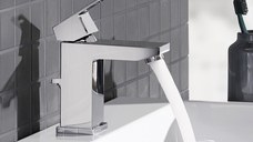 Baterie lavoar Grohe Eurocube, marimea M,cartus ceramic, set evacuare cu tija, aerator, Crom-23445000