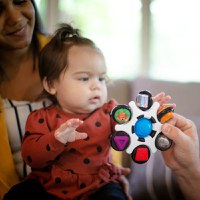 Baby Einstein - Jucarie senzoriala Curiosity Clutch Twist & Pop Rattle Teether - 2