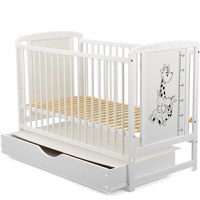 Patut din Lemn BabyNeeds Timmi Girafa 120x60 cm cu Sertar Alb + Saltea 8 cm - 8