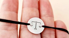 Bratara Balanta gravata - Argint 925, snur negru reglabil