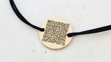 Bratara banut personalizata cu QR code - Argint 925 placat cu Aur Galben 18K si snur reglabil, diverse culori