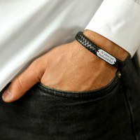 Bratara barbateasca cu piele lata neagra impletita - Placuta cu gravura personalizata - Argint 925 - Inchizatoare neagra inox - 1