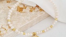 Bratara cu Perle - Charm scoica Venus - Model sirag perle cu 8 bilute - Argint 925 placat cu Aur Galben 18K
