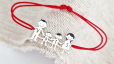 Bratara Familie - 4 Membri - pandant Argint 925 - snur rosu matase vegetala reglabil