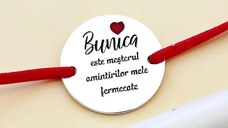 Bratara festiva - Bunica mesterul amintirilor - Banut gravat si simbol inima cu email - Argint 925 - Snur reglabil