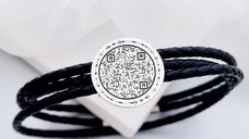Bratara Iubire transmisa - Banut 20 mm cu amprenta vocala si Qr Code - Argint 925 - Piele impletita