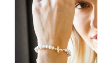 Bratara Perle - Cruce personalizata din Aur Galben 14K - Model cu sirag perlat si snur reglabil