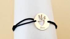 Bratara personalizata - Banut 15 mm - Inger pazitor decupat cu aripi laterale - Aur Galben 14 K - Snur reglabil