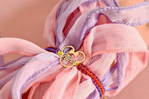 Bratara personalizata cu nume - Forma Soricel cu fundita - Argint 925 placat cu Aur Galben 18K - Snur impletit multicolor