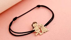 Bratara Personalizata Familie - 2 Membri cu Labrador - Aur Galben 14K - Snur Reglabil din Matase Vegetala