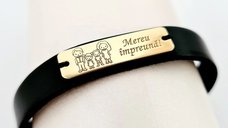 Bratara personalizata pentru barbati, cu placuta gravata pentru 4 membri ai familiei, Argint 925 placat cu Aur 18k si piele