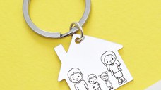 Breloc Casuta cu membri familie gravati -Mama, Tata si 2 copii - Argint 925, otel inoxidabil