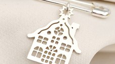 Brosa Ac de siguranta - Pandantiv Casuta decupata – Argint 925