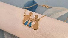 Colier personalizat decorat cu email albastru- Familia 4 membri în formă de picături - Argint 925 placat cu Aur Galben de 18K