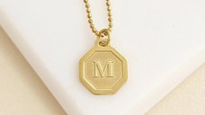 Lant barbatesc - Model octogon rotunjit - Initiala in relief - Argint 925 placat cu Aur Galben 18K