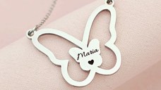 Lantisor Aripi de Poveste - Pandantiv fluture cu nume - Otel Inoxidabil 316L