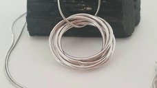 Lantisor Chic Bijoux pentru 60 de ani, cu 6 cercuri unite din argint 925