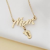 Lantisor cu pandantiv Mom si 1 piciorus - Argint placat cu Aur Galben 18K - 1