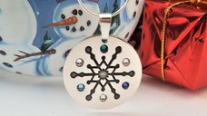 Lantisor cu pandantiv personalizat de Craciun - Floare de gheata - model rotund -Argint 925 - cristale Swarovski
