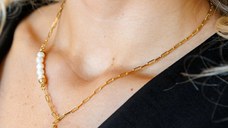 Lantisor cu Perle - Spirala de picaturi - Model 5 perle imbinate cu un lant cu zale - Diamant natural - Argint 925 placat cu Aur Galben 18K