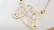 Lantisor In inima mamei - Pandantiv Mama&baieti si inimi cu initiale - Argint 925 placat cu Aur Galben 18K