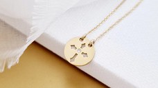 Lantisor personalizat cu Diamant natural - Pandantiv banut cu simbol cruce decupata - Aur Galben 14K