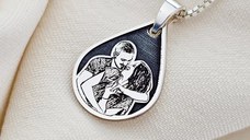 Lantisor personalizata cu poza - Lacrima Amintirilor - Model fotogravura relief - Argint 925