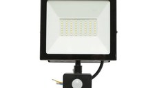 Proiector led 50W, 4500lm, 6400K, IP44 alimentare 220V-240V cu senzor de miscare, Cod: BK69716, Brand: BRECKNER GERMANY