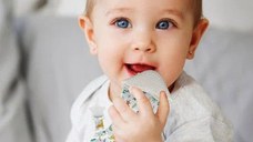 Cravata bebelusi cu accesoriu de dentitie BabyJem, Diverse culori