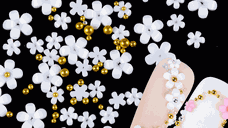 Decoratiune Unghii Floricele Albe Plus Caviar - YTZ-898 - Everin.ro