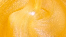 Kievskaya Freeze Gel Vanilla Ice – Gel Builder Lichid Alb-Vanilie cu Sclipici Perlat