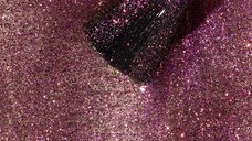 Ojă Semipermanentă Kievskaya Glitz Cat Eye 22 – Roz-Champagne cu Reflexii Aurii și Violet, Efect Magnetic 3D, 15ml