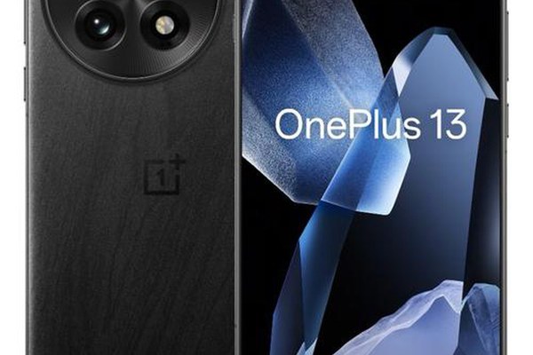Telefon Mobil OnePlus 13, Procesor Qualcomm SM8750-AB Snapdragon 8 Elite Octa-Core, LTPO AMOLED 6.82inch, 16GB RAM, 512GB Flash, Camera Tripla 50+50+50MP, Wi-Fi, 5G, Dual Sim, Android (Negru)